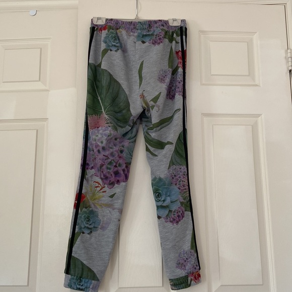 Adidas floral gray joggers USXS UK6 - Picture 3 of 5